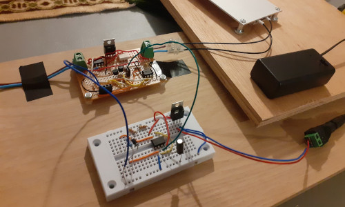 Power control using 555 timer